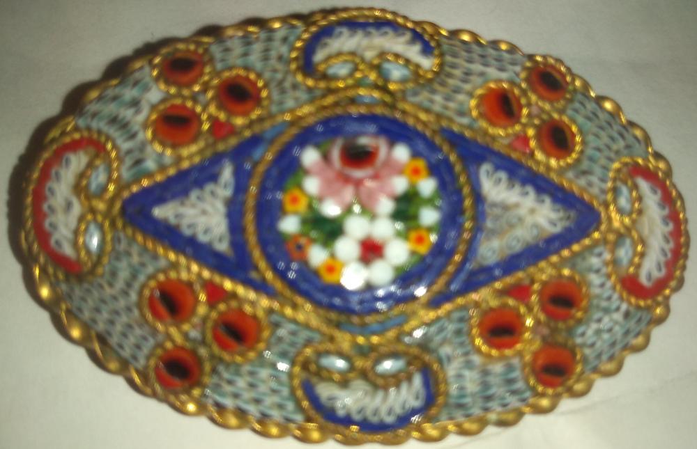emmas_brooch.jpg